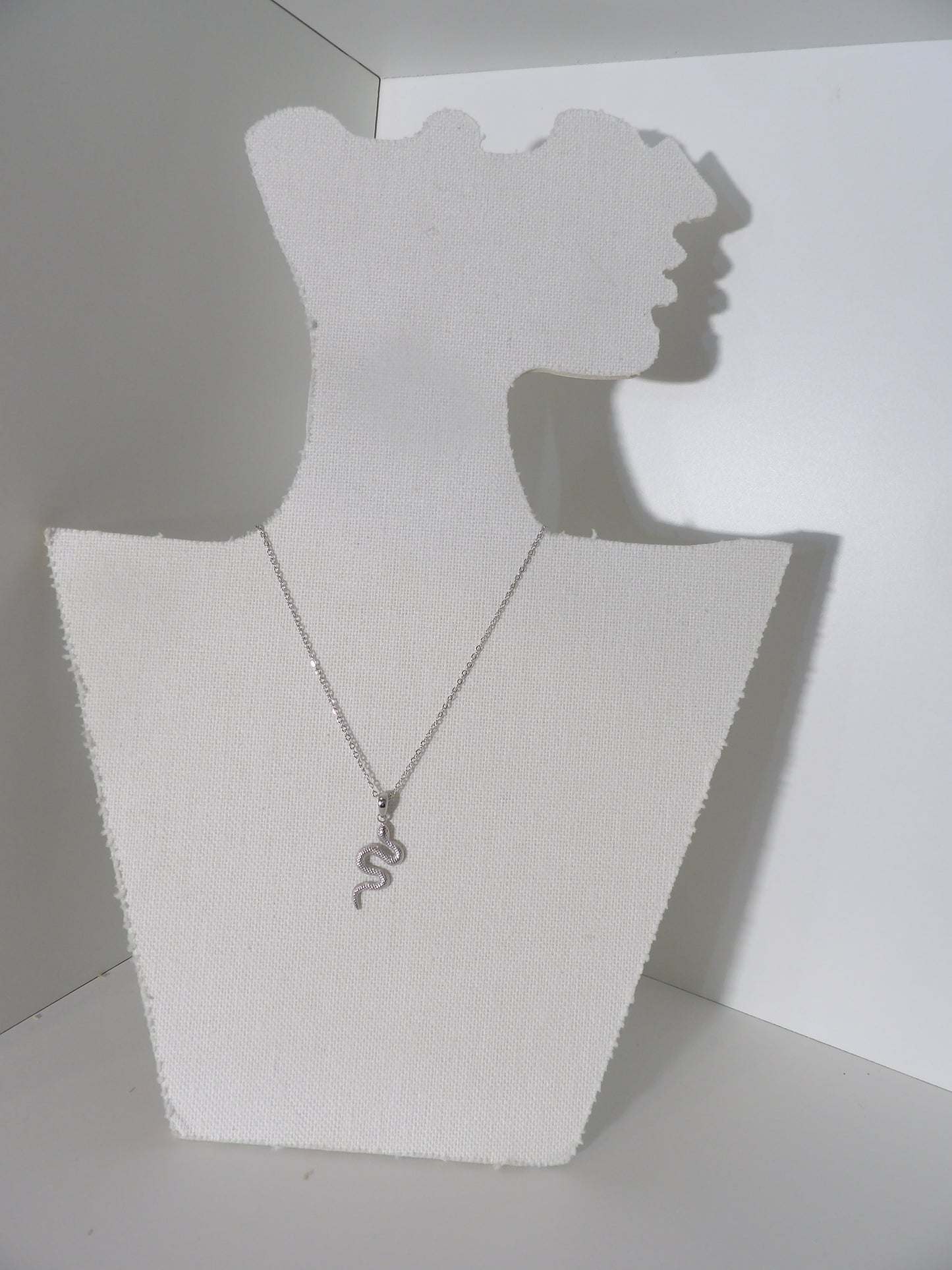 COLLIER SERPENT ÉTERNEL